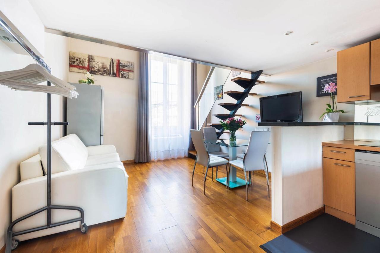 Apartment View On Principal Massena Place, Beach 2 Min Walk Nizza