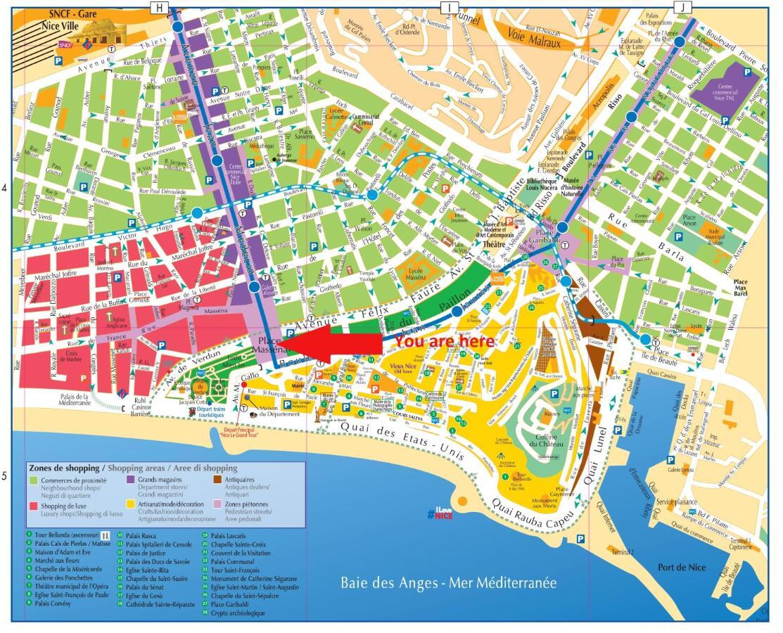 View On Principal Massena Place, Beach 2 Min Walk Apartment